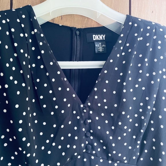 DKNY Womens Short Sleeve V-Neck Empire Waist Midi Black White Polka Dot - Picture 9 of 17